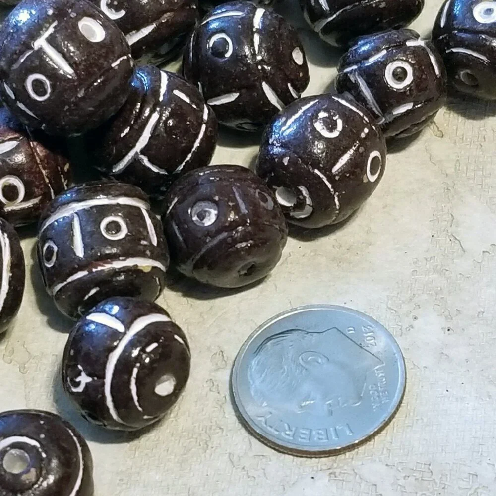 Vintage African Tribal Carved Clay Beads 13mm Round Brown White Pattern 10 pcs